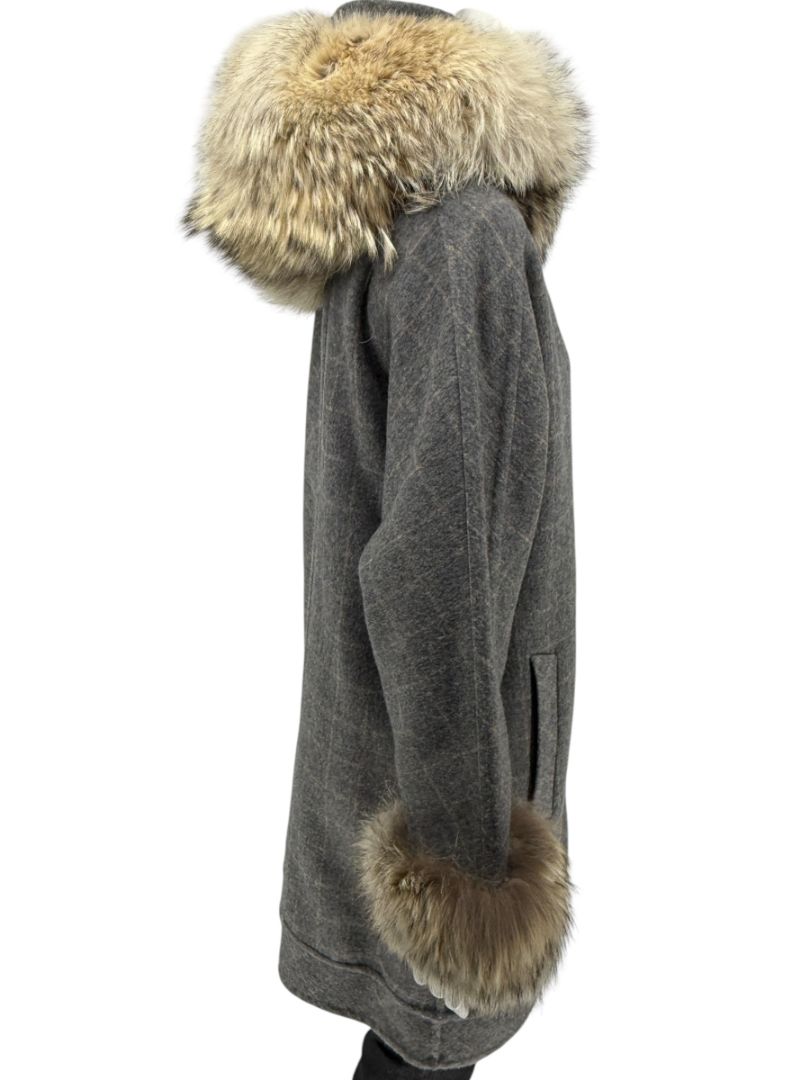 Pamella Roland Grey Wool Cape Style Jacket with Fur Trim Hood & Cuffs – Large