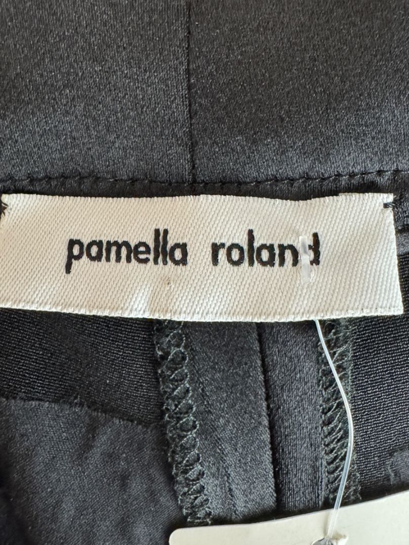 Pamella Roland Black Satin Tapered Pants – Large