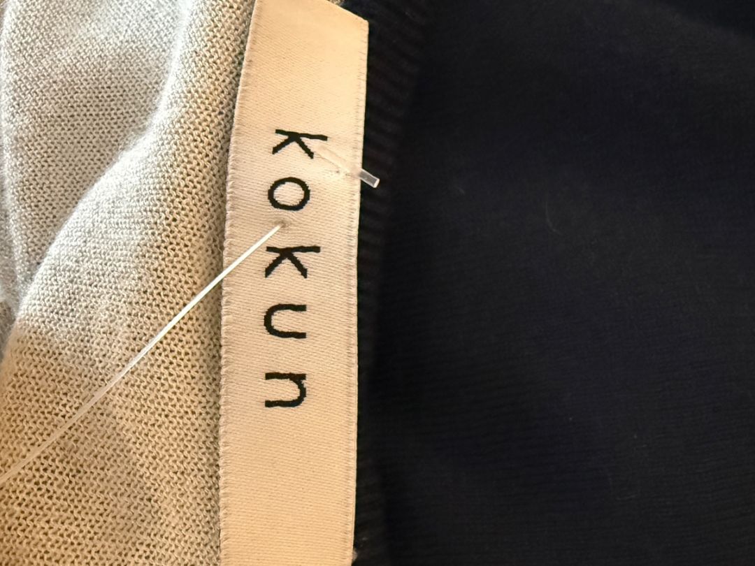 Kokun Navy Blue Bamboo Cashmere V-Neck Sweater – Size XL