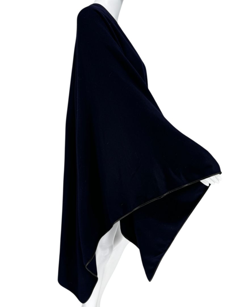 Pamella Roland Cape Shawl – O/S