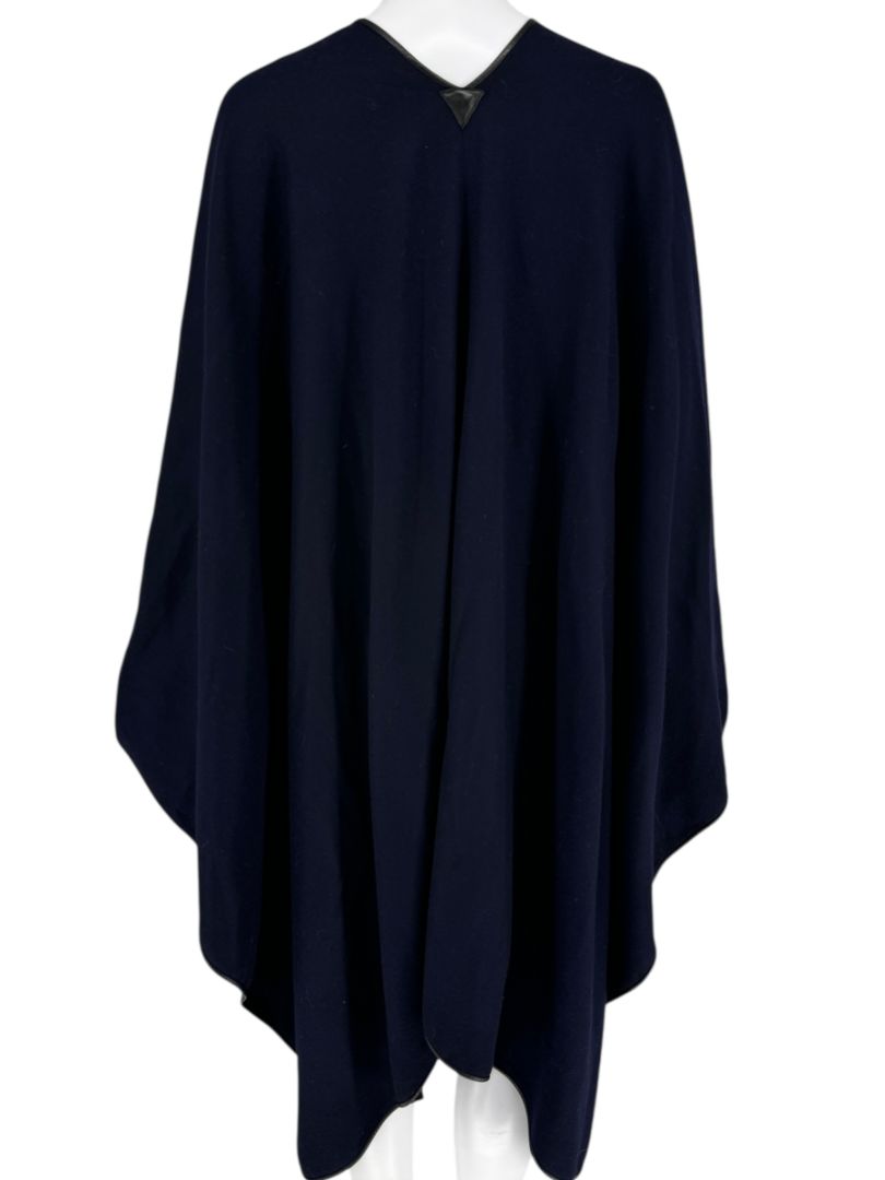 Pamella Roland Cape Shawl – O/S