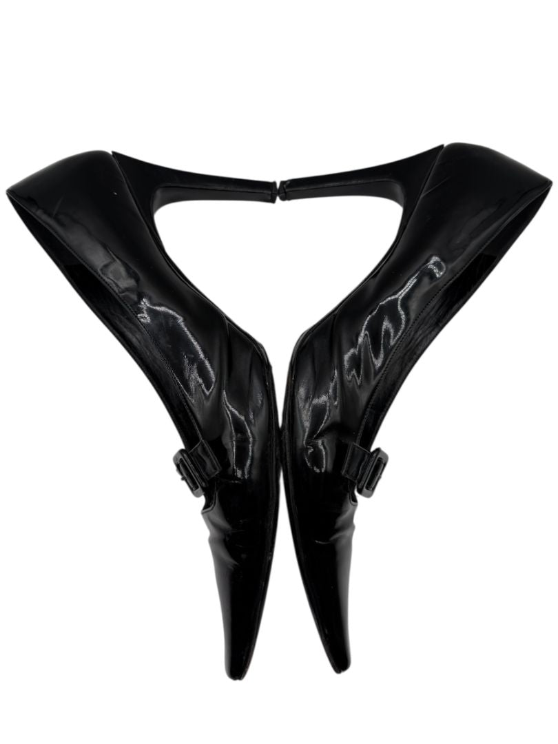 Vera Wang Black Patent Leather Buckle Heels – Size 10