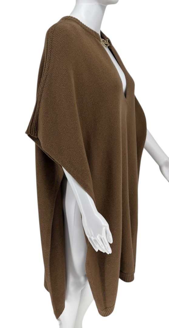 Valentino Knit Poncho with Chain Detail – XS – New with Tags