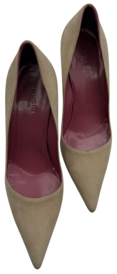 Gucci Nude Suede Kitten Heel Pumps – Size 6