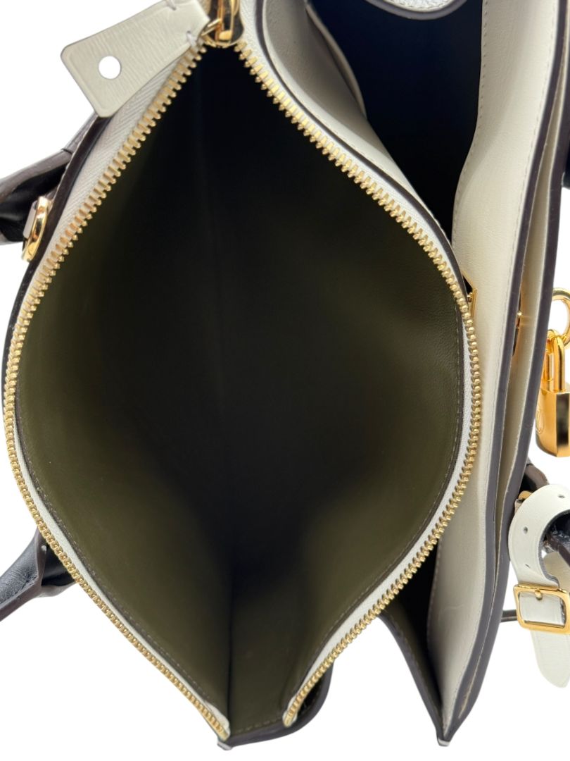 Louis Vuitton White/Green Leather City Steamer MM Bag