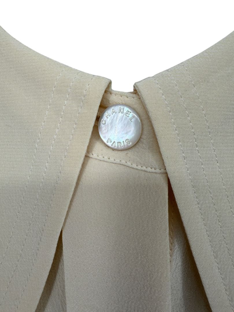 Chanel Ivory Silk Blouse – Spring 2001 Collection – Size FR 42 (US 10)