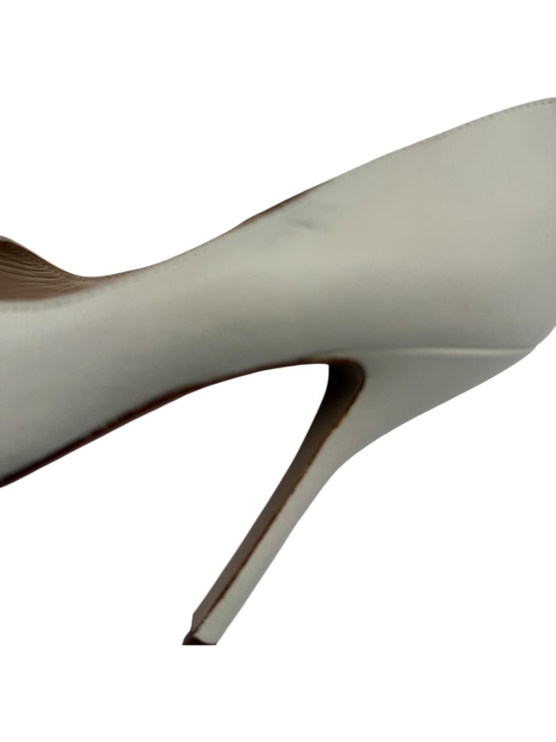 Paul Andrew Ivory Leather Scallop Pumps - Size 39