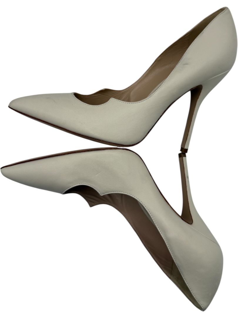 Paul Andrew Ivory Leather Scallop Pumps - Size 39