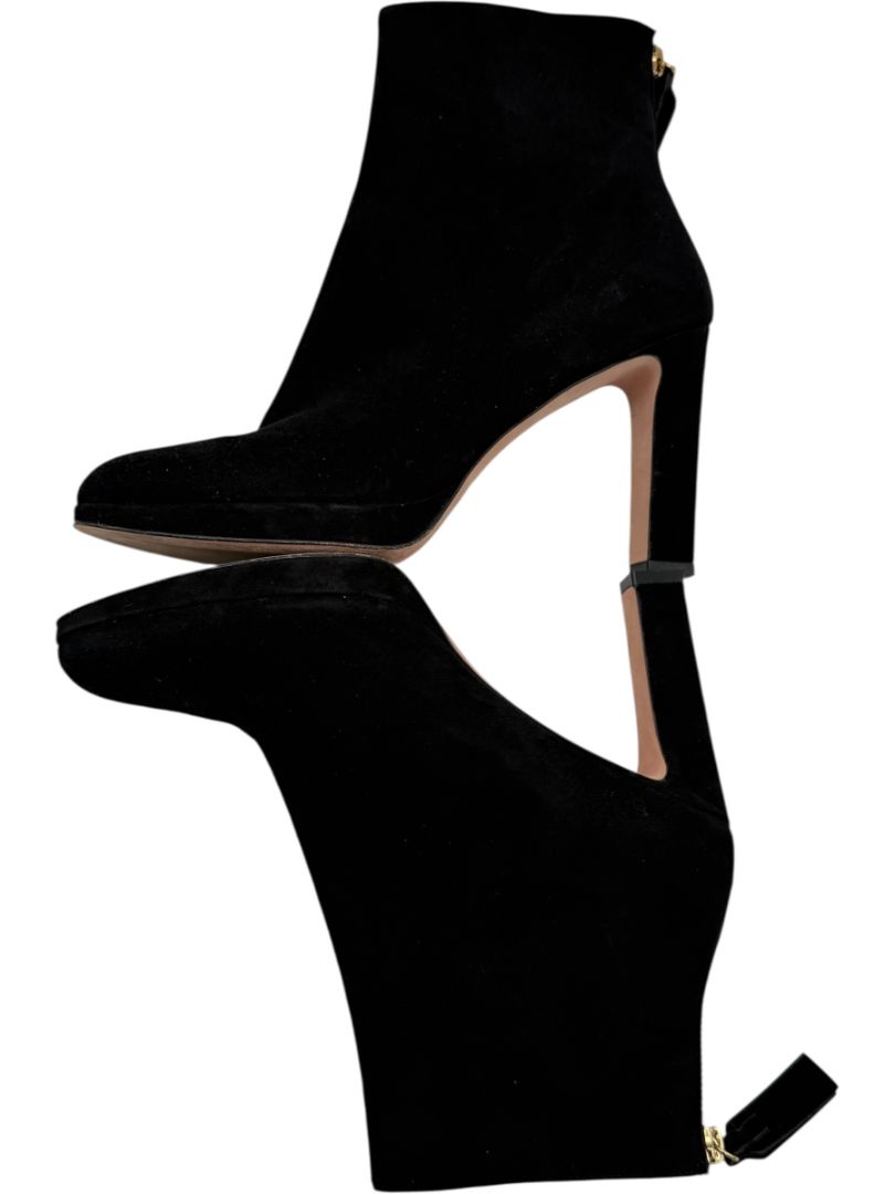 Stuart Weitzman Black Suede Round Toe Booties – Size 8.5M