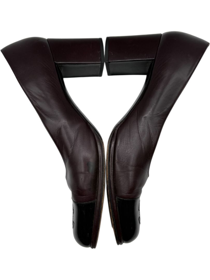 Chanel Two-Tone Leather Cap Toe Pumps in Espresso & Black – Size 40 (US 10)
