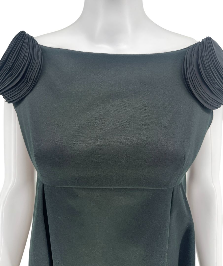 Valentino Black Sculpted Sleeve A-Line Dress – Size 4 (IT 40) – NWT