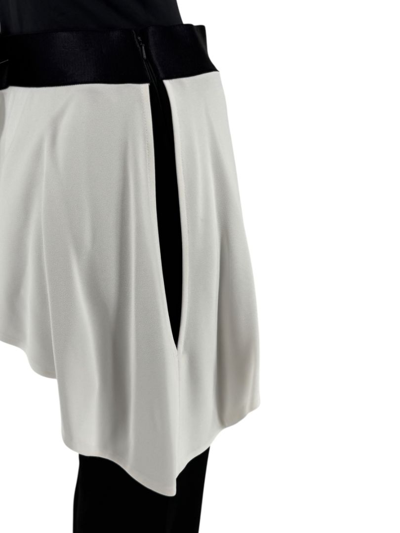 Pamella Roland Black Pants with White Asymmetrical Overlay – Large