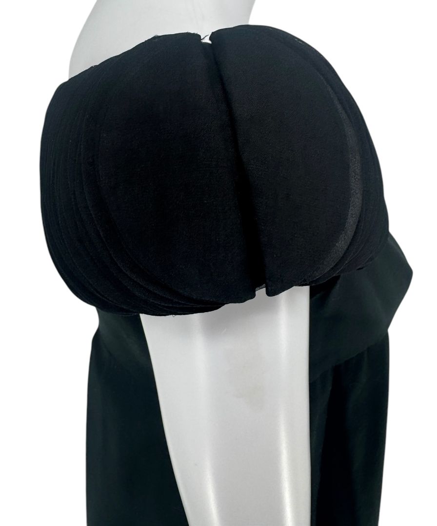 Valentino Black Sculpted Sleeve A-Line Dress – Size 4 (IT 40) – NWT