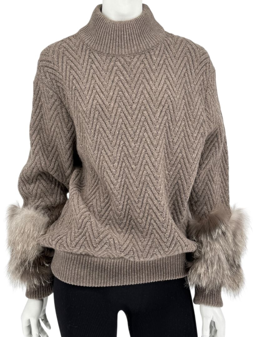 Agnona Taupe Chevron Cashmere Sweater with Fox Fur Cuffs – Size M