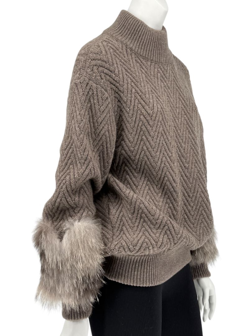 Agnona Taupe Chevron Cashmere Sweater with Fox Fur Cuffs – Size M