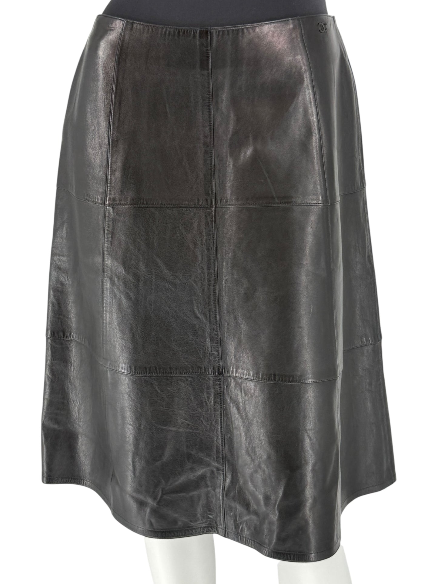Chanel Black Lambskin Leather A-Line Skirt – Size 40 (FR)