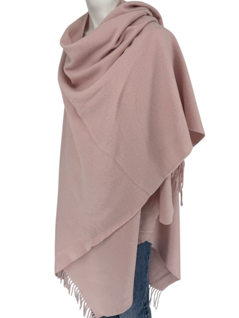 Les Copains Blush Pink Wool Shawl Wrap – Excellent Pre-Owned Condition