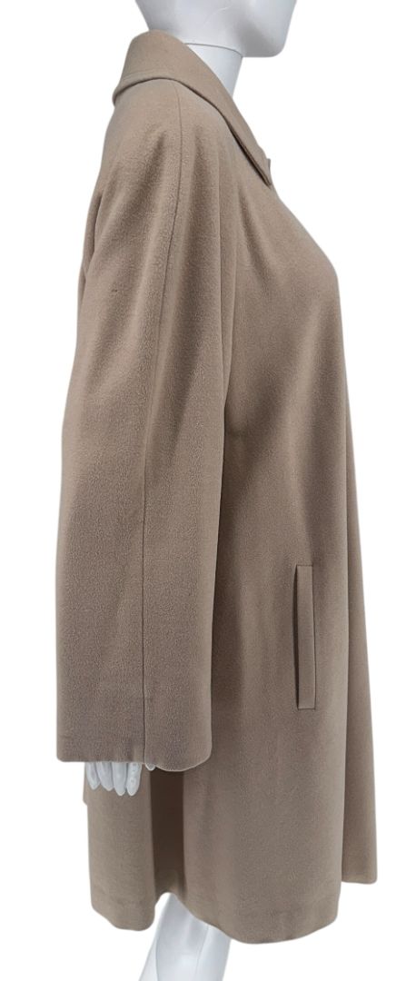 Louis Féraud Pale Blush Wool Swing Coat – Very Good Preowned Condition