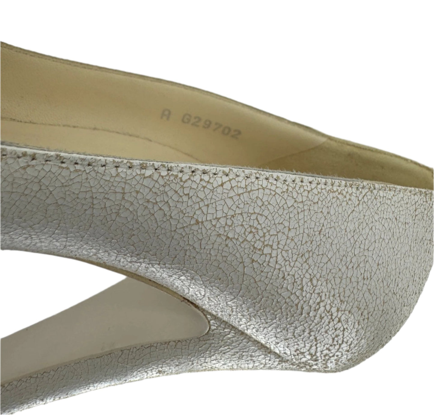 Chanel White Cracked Leather Cap Toe Pumps Size 39