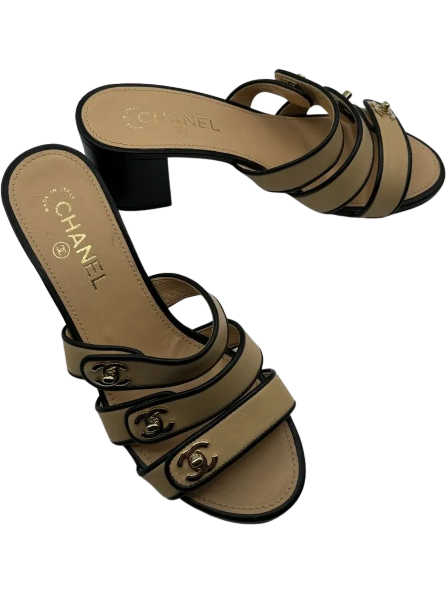 CHANEL CC Turn lock Leather Sandals