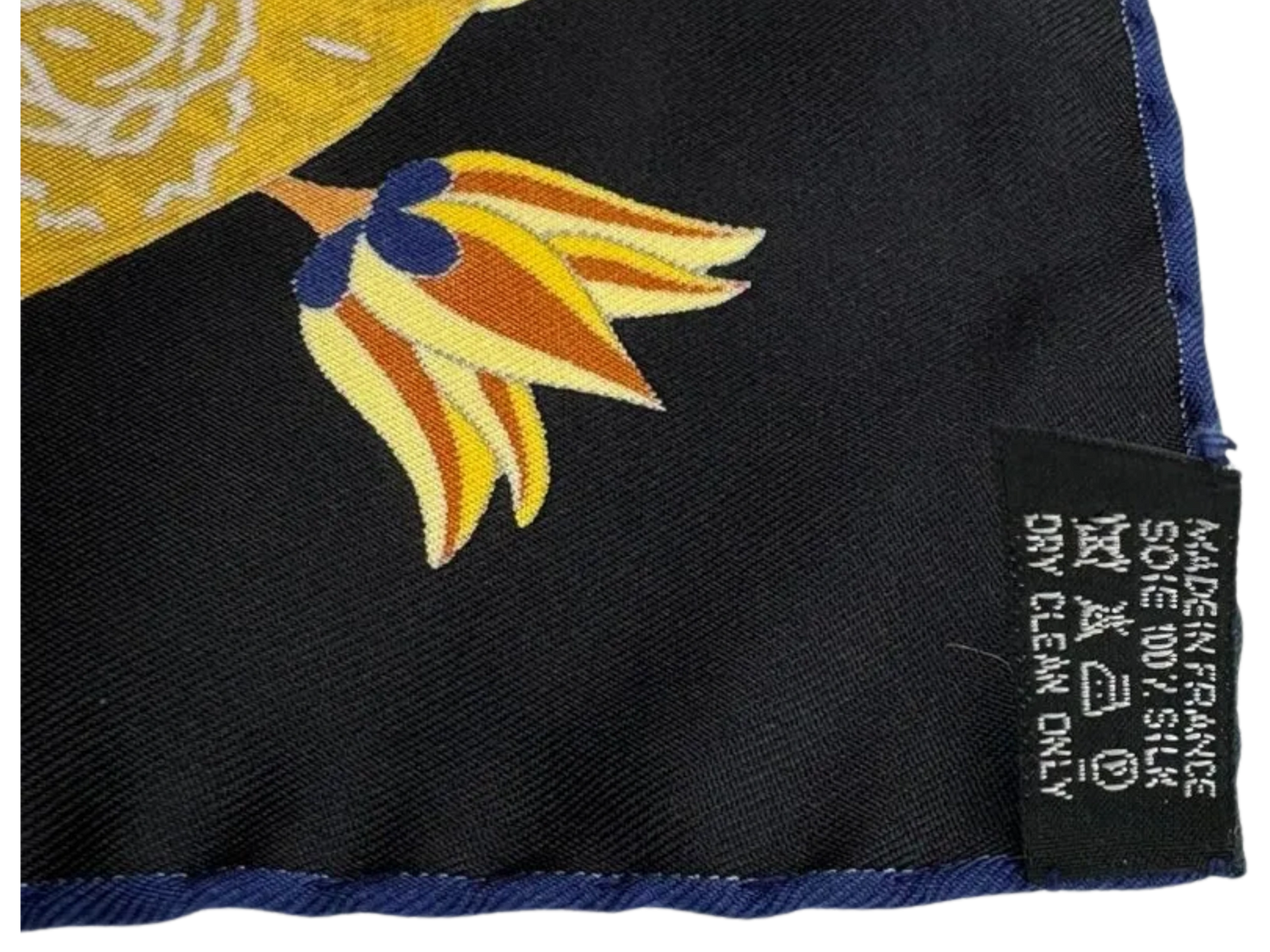 HERMÈS Fleurs et Papillons de Tissus Silk Scarf