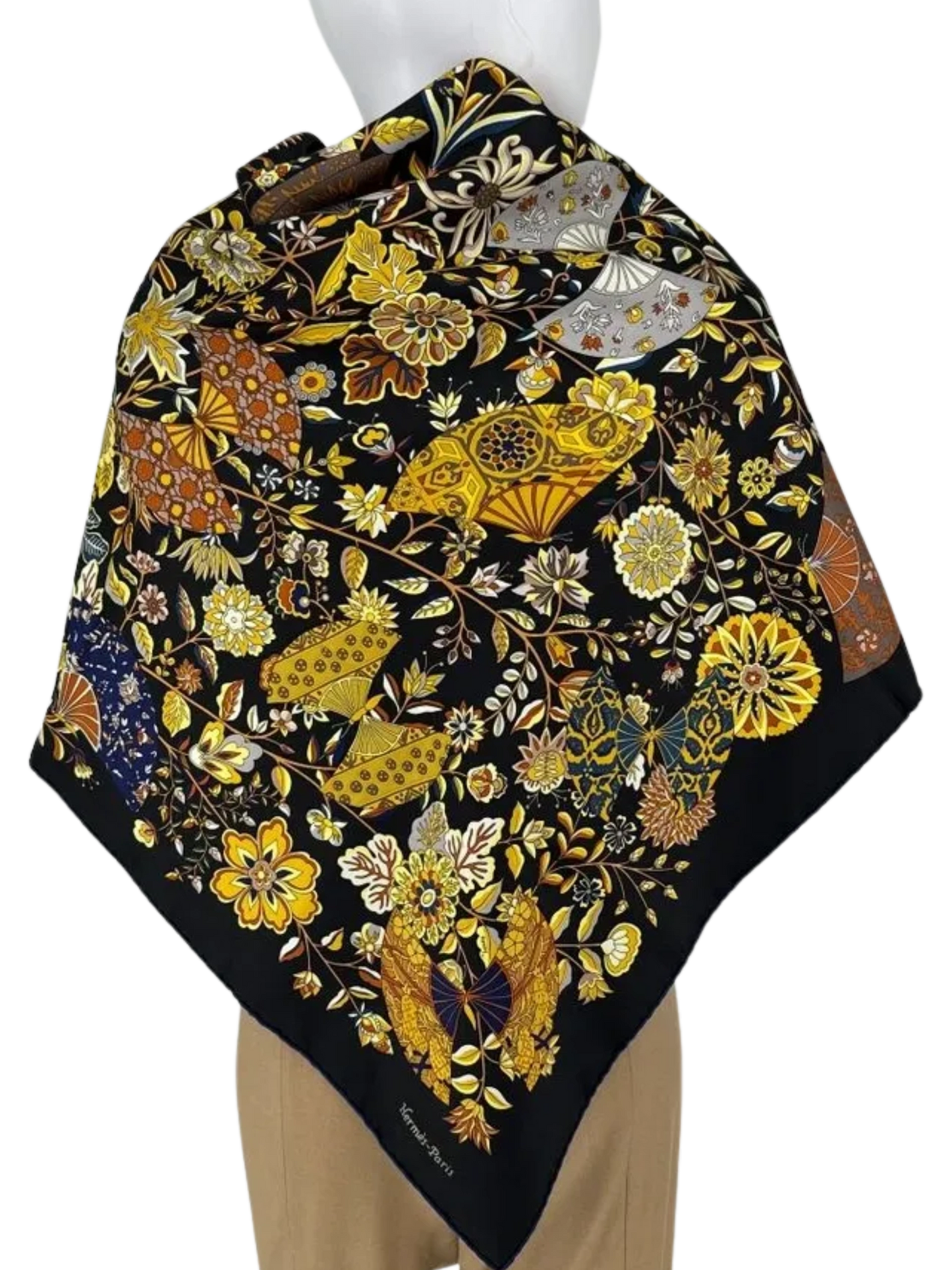 HERMÈS Fleurs et Papillons de Tissus Silk Scarf