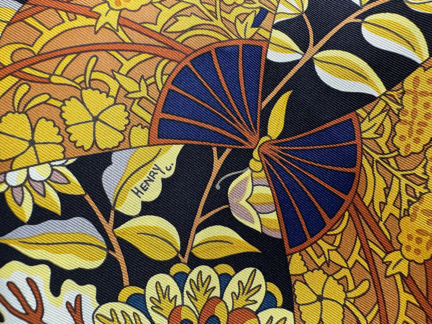 HERMÈS Fleurs et Papillons de Tissus Silk Scarf