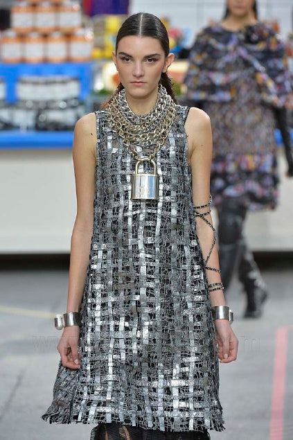 CHANEL Fall 2014 Oversized Padlock Chain-Link Belt