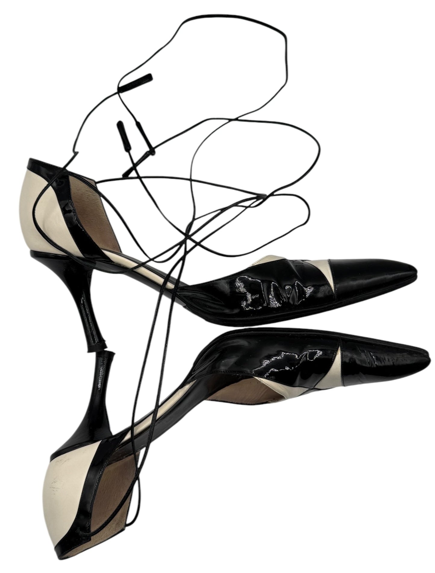 CHANEL Bi Color Black/White Patent Leather Pumps