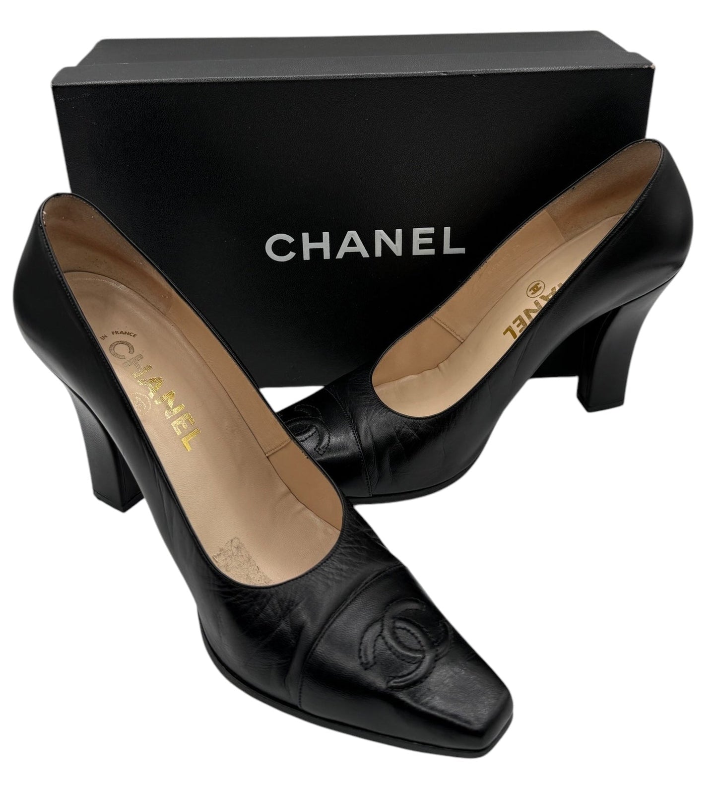 CHANEL CC Logo Black Leather Pumps - Size 40