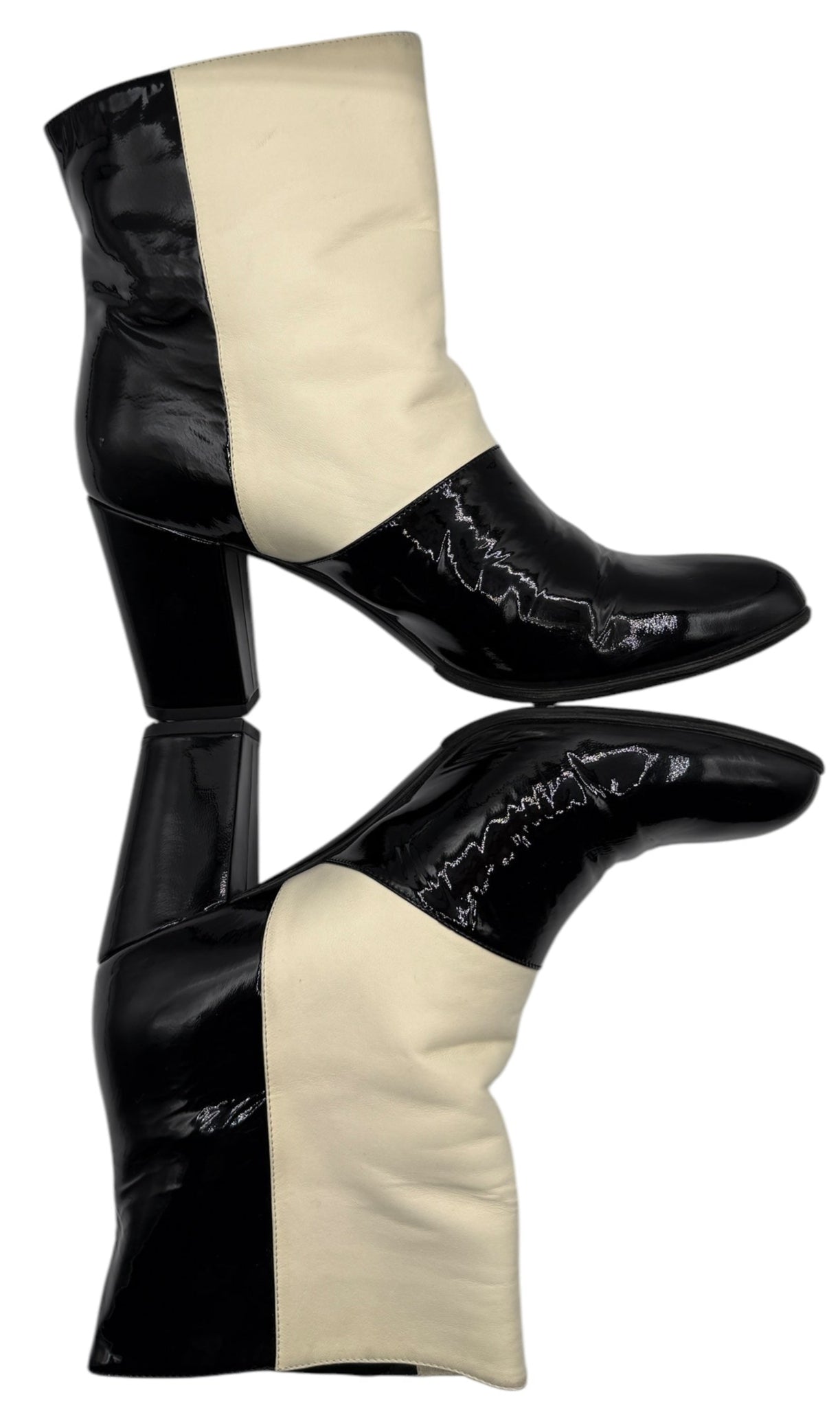 Chanel 2008 Interlocking CC Logo Boots - Size 41