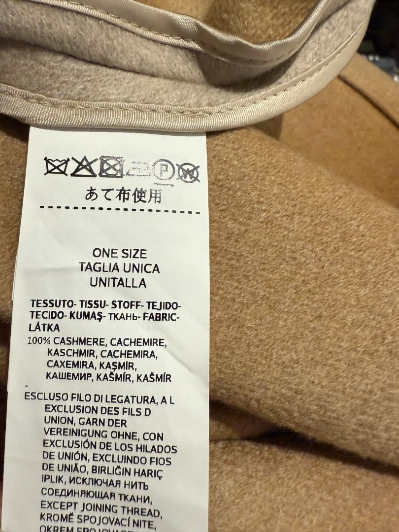 Max Mara 100% Cashmere Cape in Camel - O/S