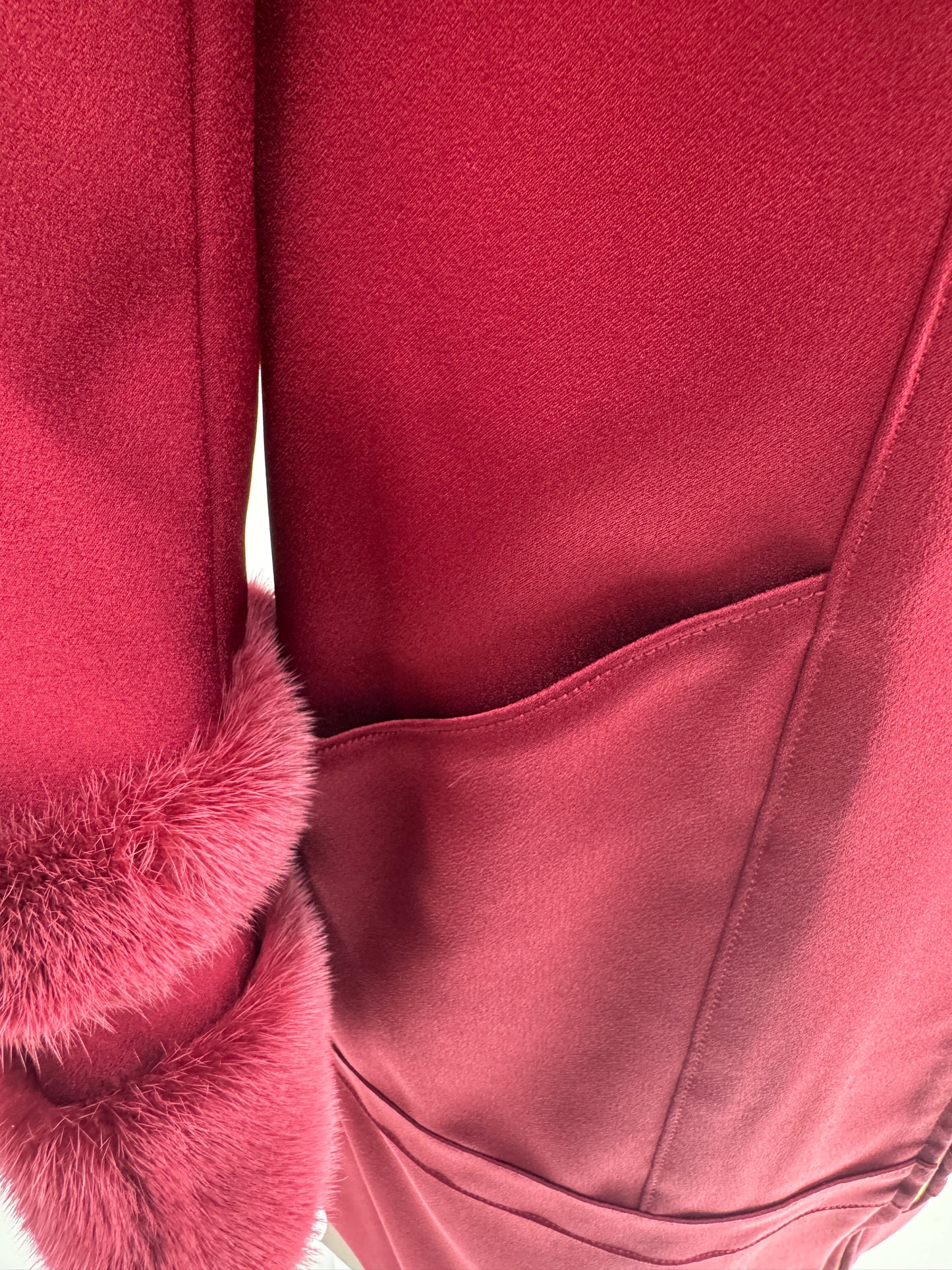 Pamella Roland Crimson/Dark Red Zippered Coat With Fur Collar and Cuffs. ¾ length Size 8/10