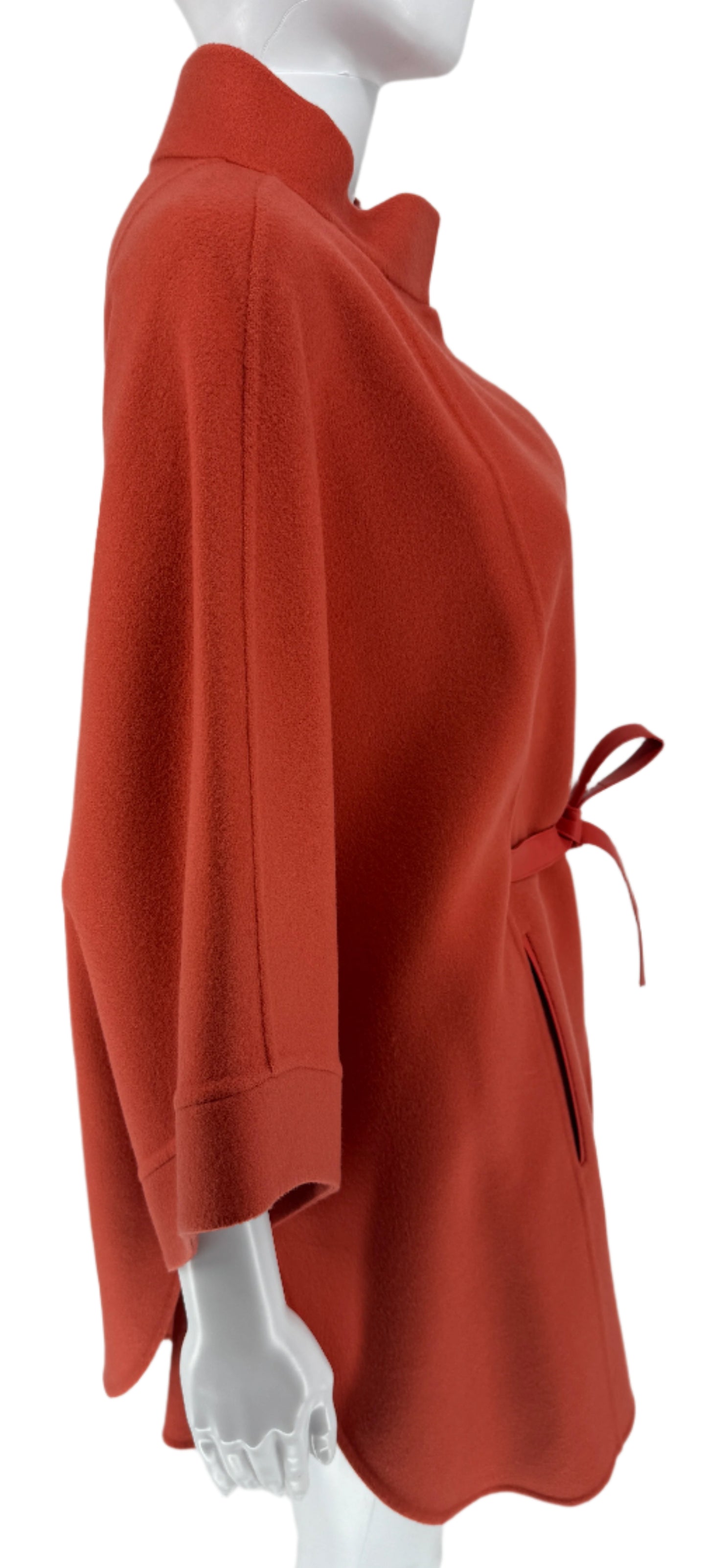 Loro Piana Salzburg Cape in clear orange cashmere with matching leather. Poncho/Cape/Jacket