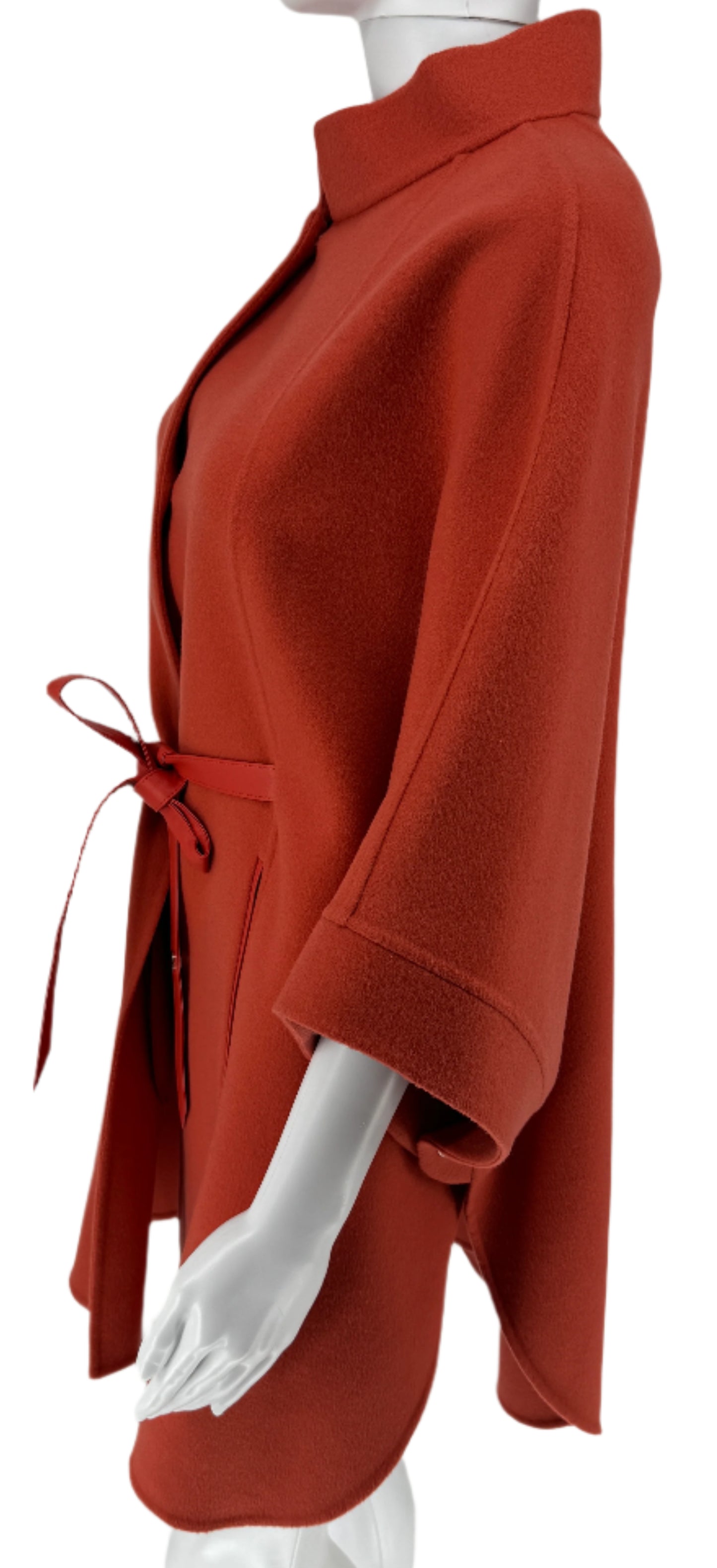 Loro Piana Salzburg Cape in clear orange cashmere with matching leather. Poncho/Cape/Jacket