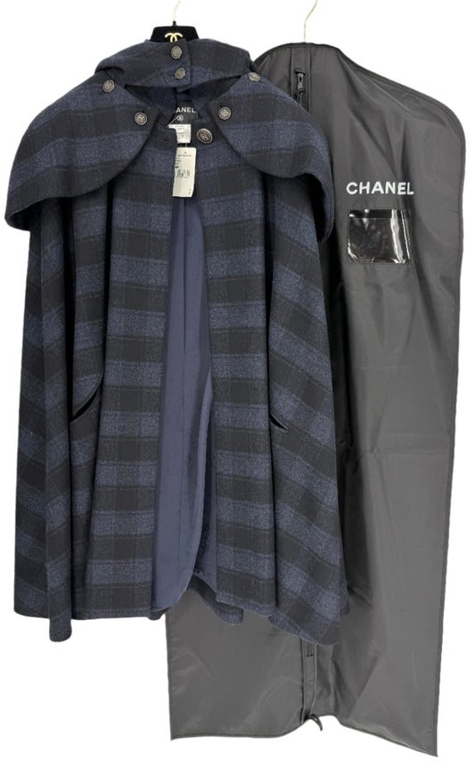 *RARE* Chanel Navy & Black Plaid Wool Hooded Cape with Logo Buttons – Size FR 44