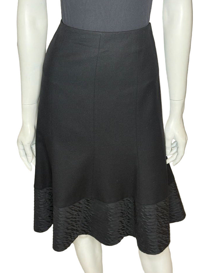 Akris Punto Black Wool A-Line Skirt with Textured Hem – Size 12