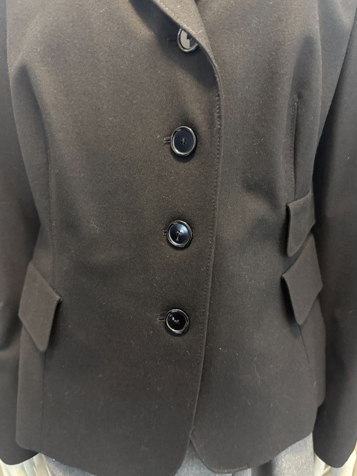 Akris Punto Black Wool-Blend Tailored Blazer with Glossy Trim – Size 14