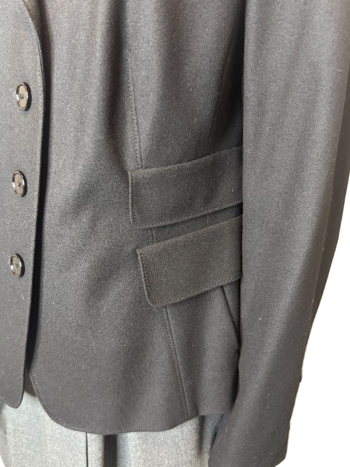 Akris Punto Black Wool-Blend Tailored Blazer with Glossy Trim – Size 14