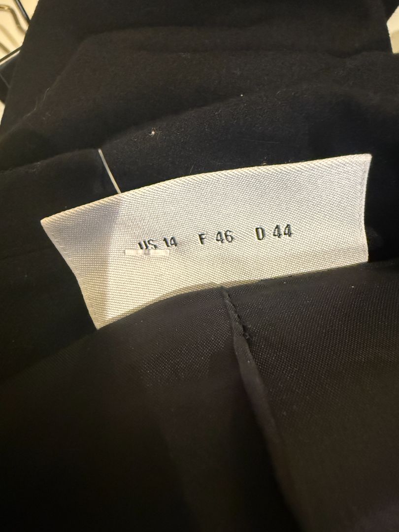 Akris Punto Black Wool-Blend Tailored Blazer with Glossy Trim – Size 14