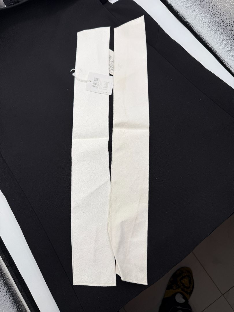 Dior White Leather Multi-Use Wrist Straps – Brand New with Tags