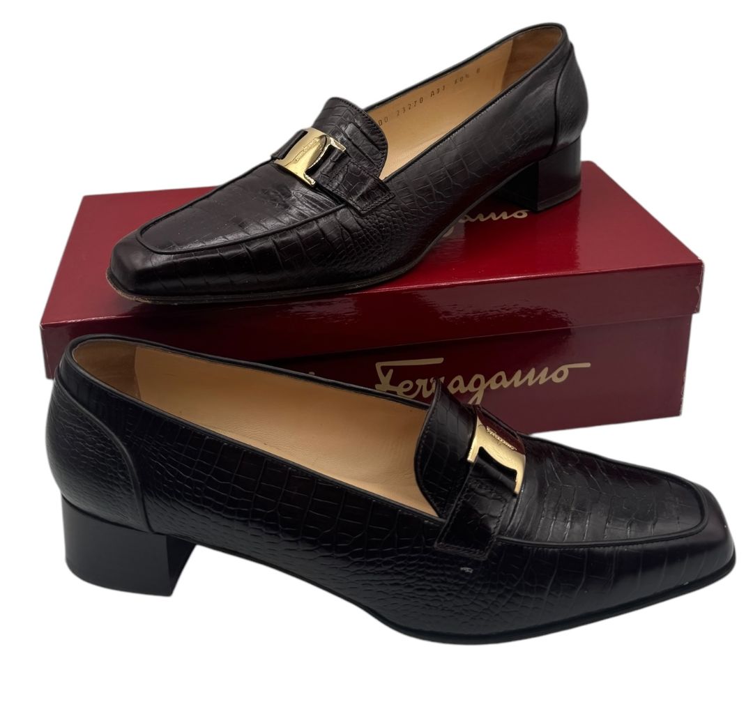 Salvatore Ferragamo Black Croc-Embossed Leather Loafers with Gold Gancini – Size 8.5 B (Made in Italy)