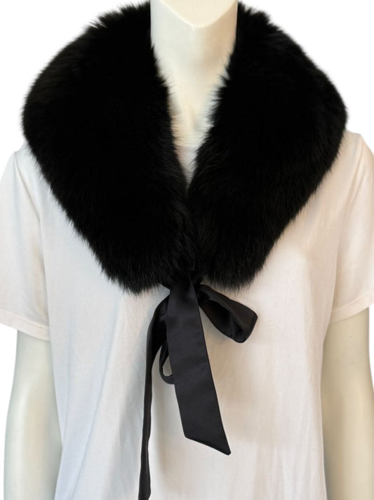 Dana Buchman Genuine Blue Fox Fur Collar – Pristine Condition