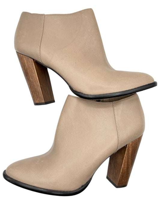 Elizabeth and James Taupe Leather Ankle Booties – Size 8.5B