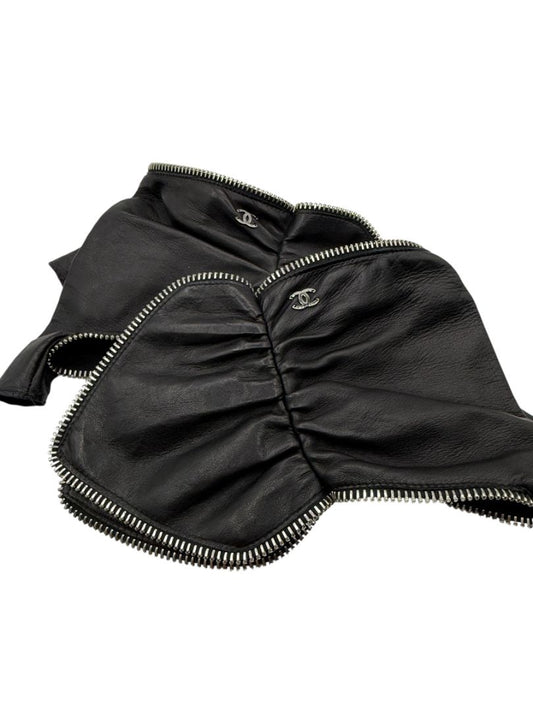 Chanel Black Lambskin Fingerless Gloves with Silver Zipper Trim – Size 7½