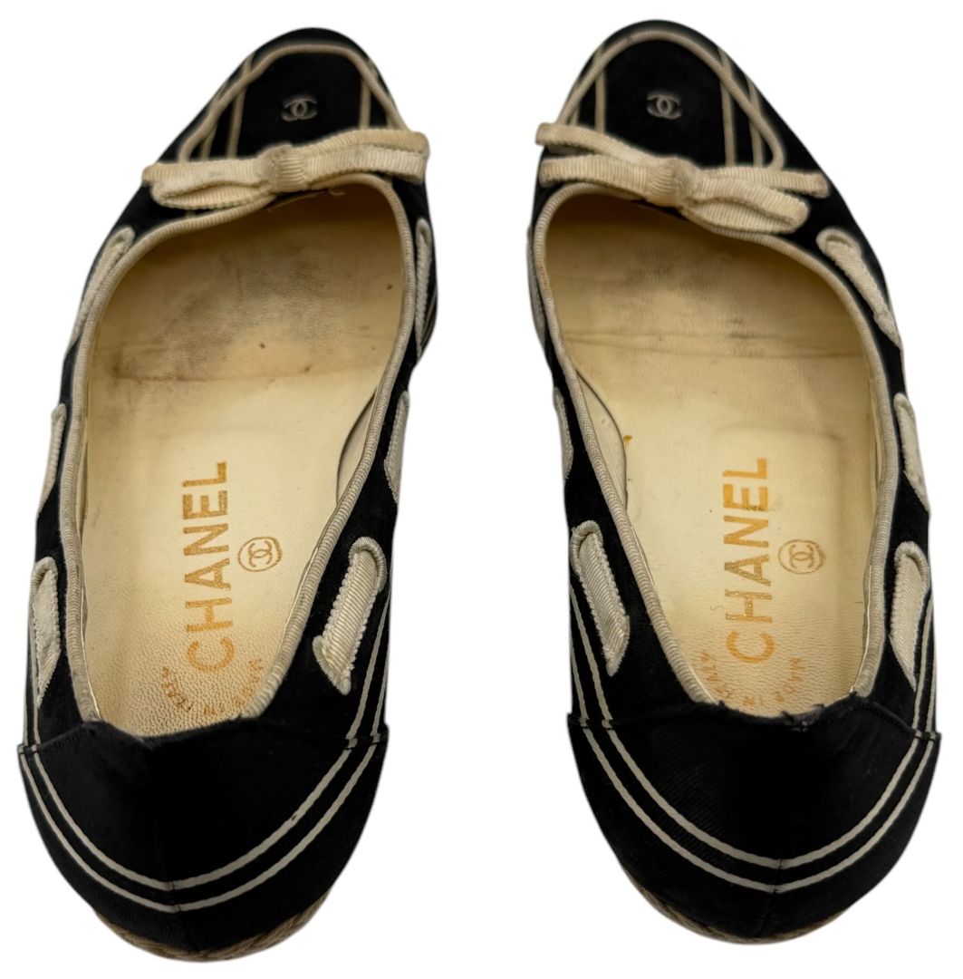 Chanel Black & Cream Canvas Logo Bow Espadrille Flats – Size 36 – Good Preowned Condition