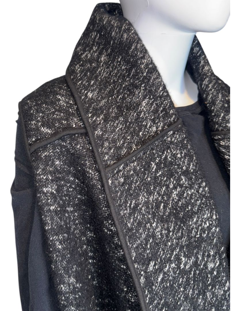 Donna Karan New York Black & White Wool Blend Sleeveless Open-Front Cardigan – Size S