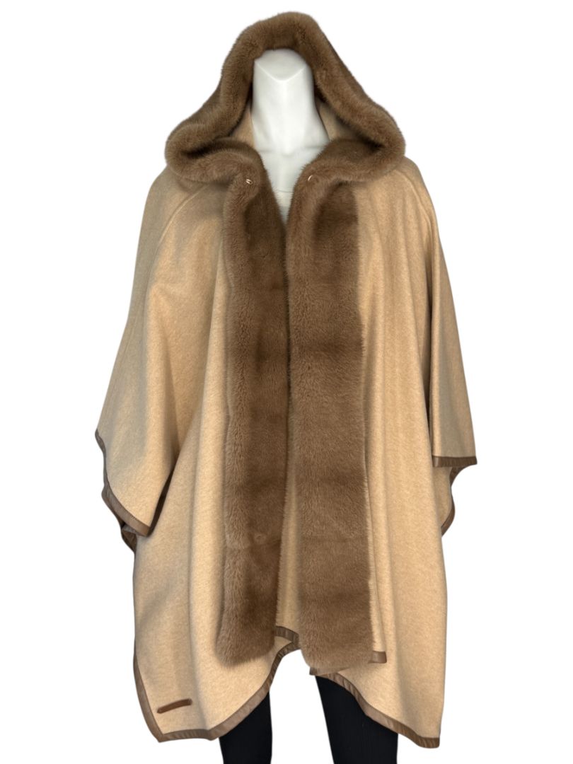 Agnona Camel Cashmere Cape with Fur Trim & Hood – One Size- NEW