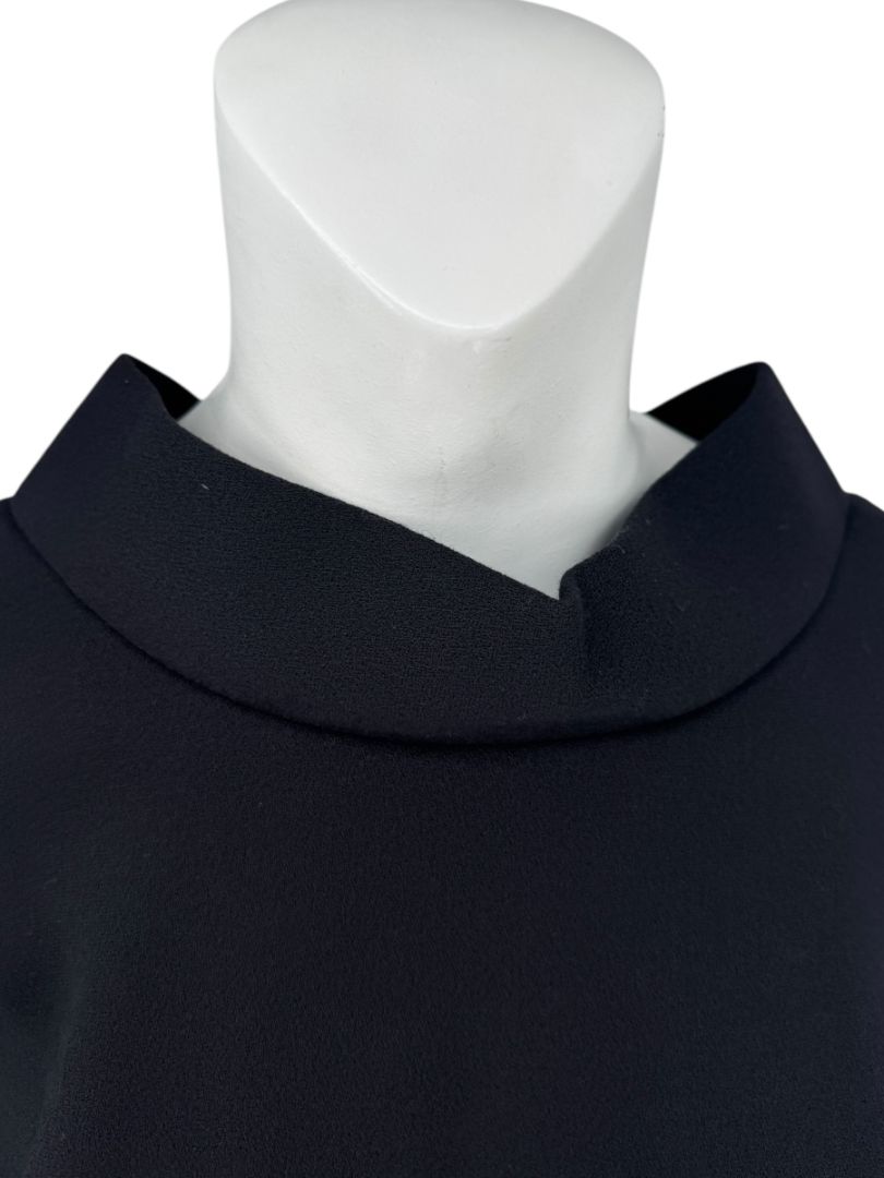 Pamella Roland Black Sculptural Shift Dress – Large