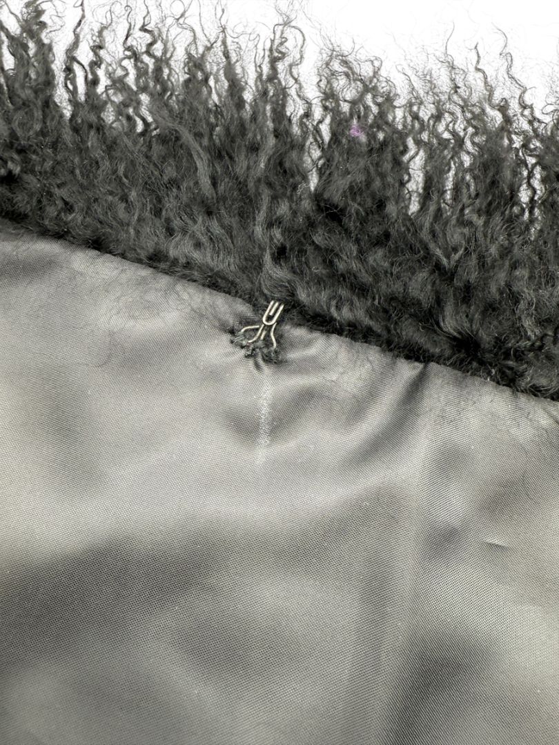 Adrienne Landau Mongolian Lamb Fur Scarf in Black – Excellent Preowned Condition